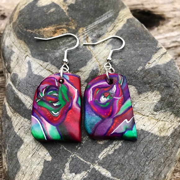Purple Roses- Hand painted earrings - Picture 6 of 8